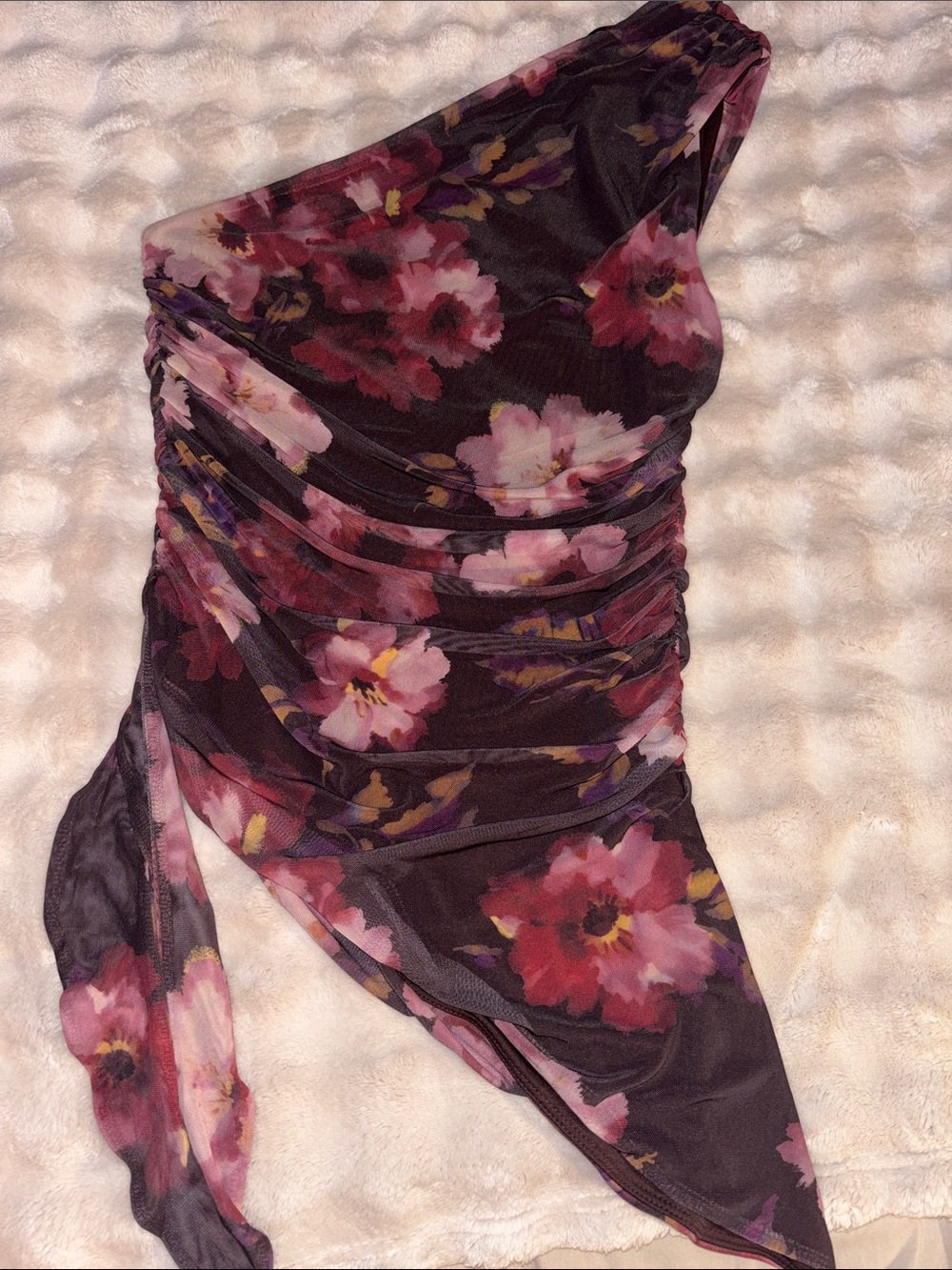 Floral One-Shoulder Scarf in Burgundy Pink by
